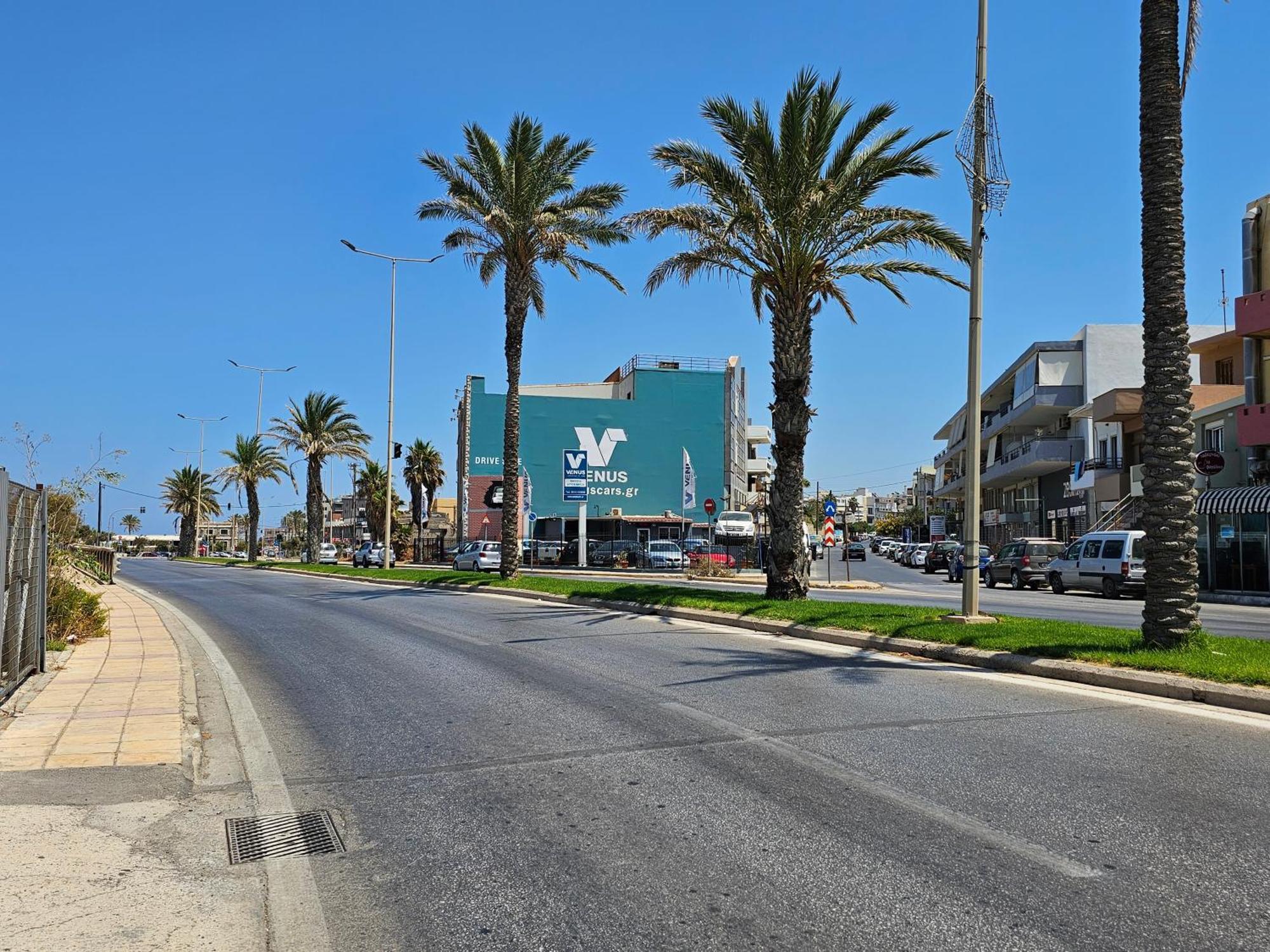 Eirini'S Apt Heraklion Exteriör bild